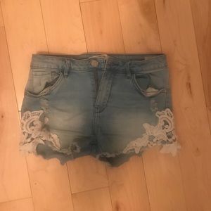 Cute lace shorts!!!